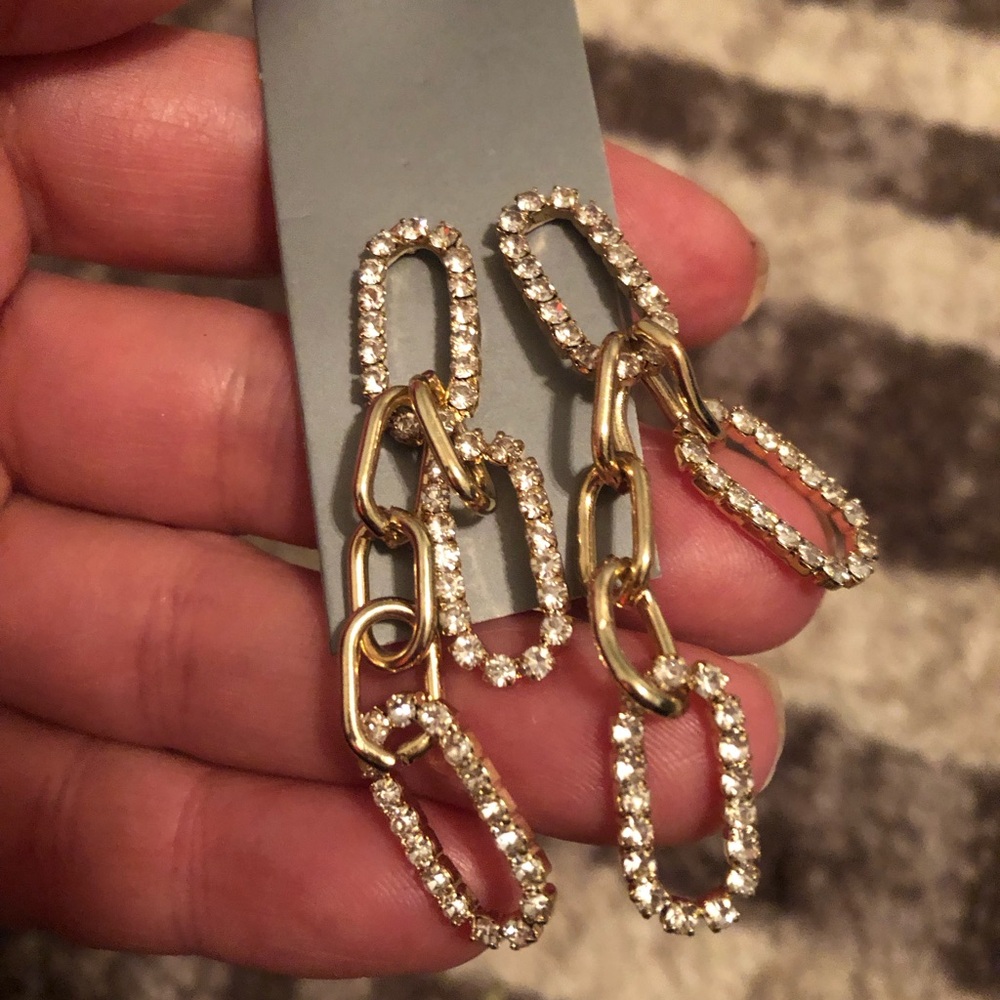 Elegant Gold and Crystal Drop Earrings - Picture 5 of 6
